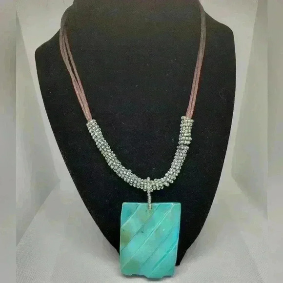 Faux turquoise and beaded leather cord necklace - Picture 1 of 2